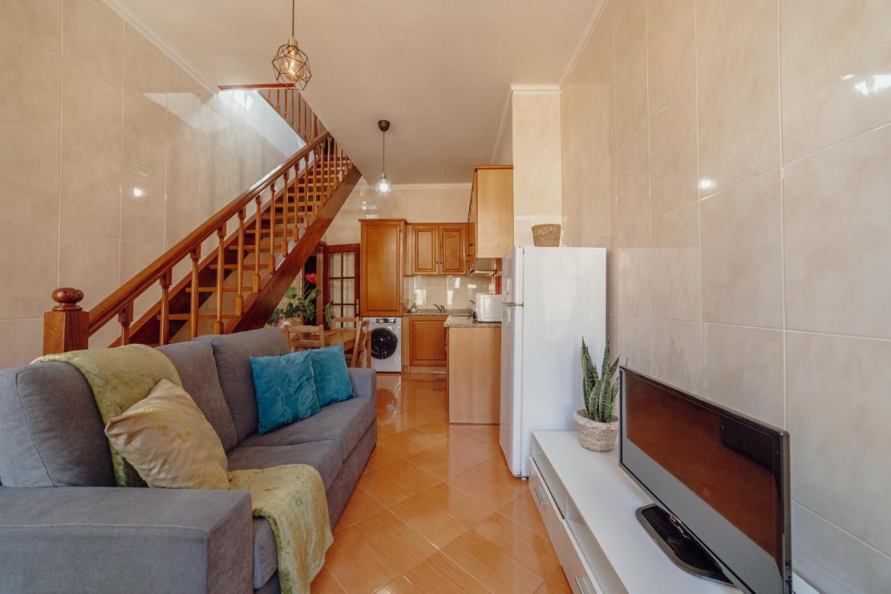 Downtown Flores Duplex By Homing Appartamento OOporto Esterno foto